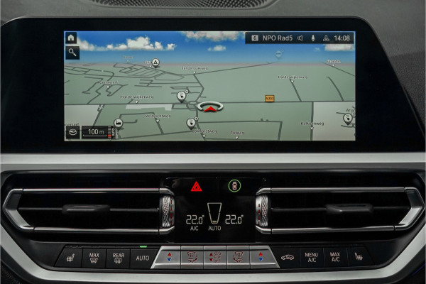 BMW 3 Serie Touring 320e M-Sport Dravitgrau Pano Leder Trekhaak 19"