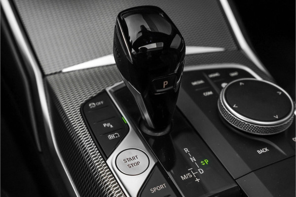 BMW 3 Serie Touring 320e M-Sport Dravitgrau Pano Leder Trekhaak 19"