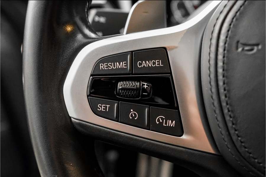 BMW 3 Serie Touring 320e M-Sport Dravitgrau Pano Leder Trekhaak 19"