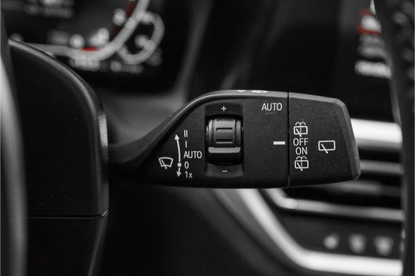 BMW 3 Serie Touring 320e M-Sport Dravitgrau Pano Leder Trekhaak 19"