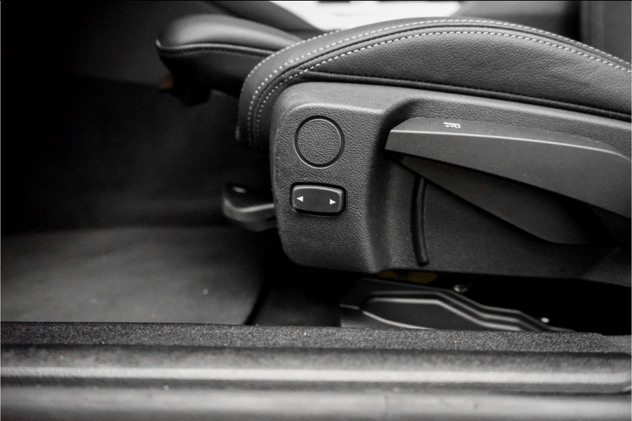 BMW 3 Serie Touring 320e M-Sport Dravitgrau Pano Leder Trekhaak 19"