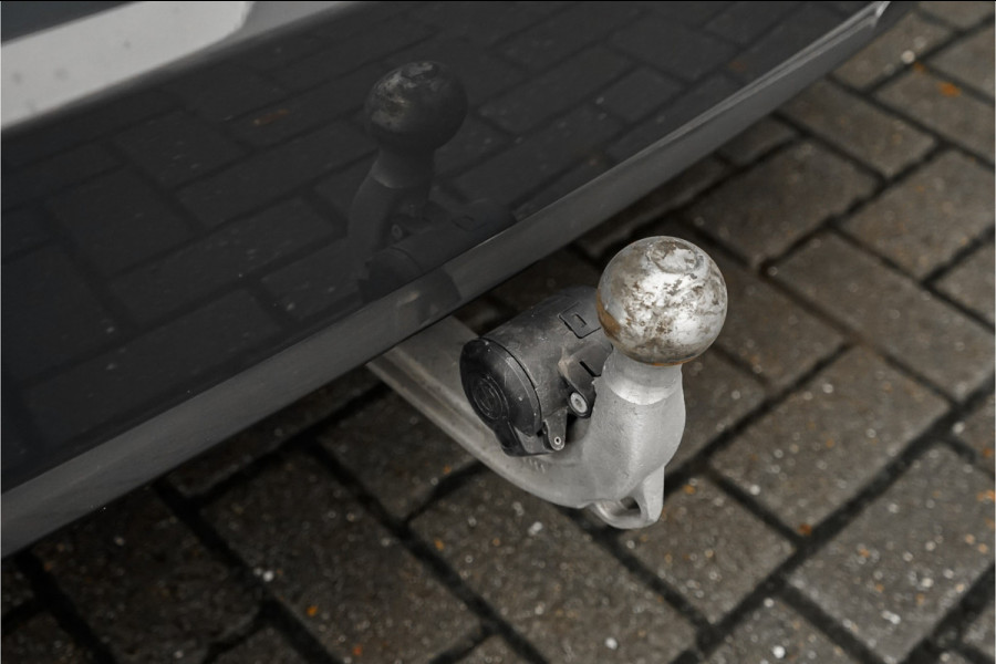 BMW 3 Serie Touring 320e M-Sport Dravitgrau Pano Leder Trekhaak 19"