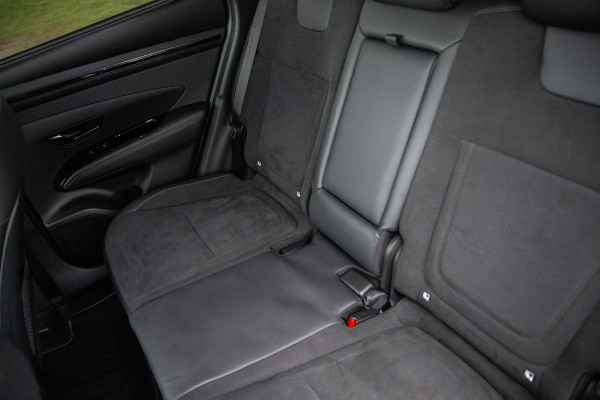 Hyundai Tucson 1.6 T-GDI HEV N Line Sky AUTOMAAT / STOEL VERWARMING + KOELING / PANO / CAMERA