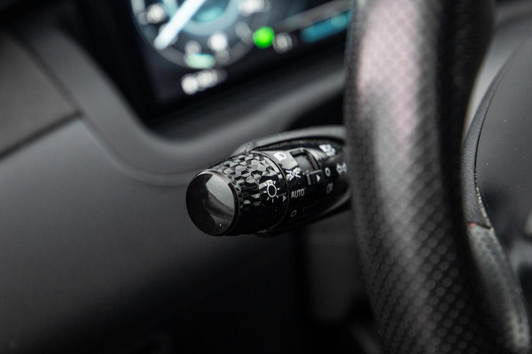 Hyundai Tucson 1.6 T-GDI HEV N Line Sky AUTOMAAT / STOEL VERWARMING + KOELING / PANO / CAMERA