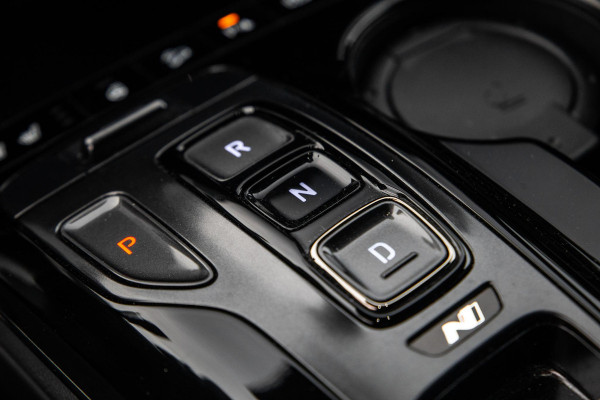 Hyundai Tucson 1.6 T-GDI HEV N Line Sky AUTOMAAT / STOEL VERWARMING + KOELING / PANO / CAMERA