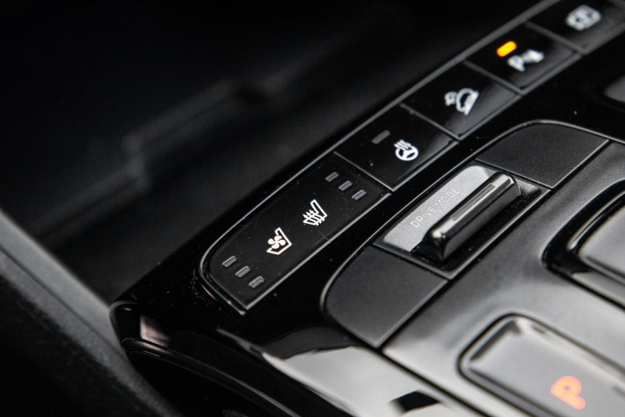 Hyundai Tucson 1.6 T-GDI HEV N Line Sky AUTOMAAT / STOEL VERWARMING + KOELING / PANO / CAMERA