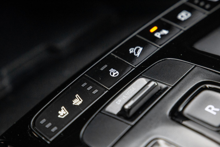 Hyundai Tucson 1.6 T-GDI HEV N Line Sky AUTOMAAT / STOEL VERWARMING + KOELING / PANO / CAMERA