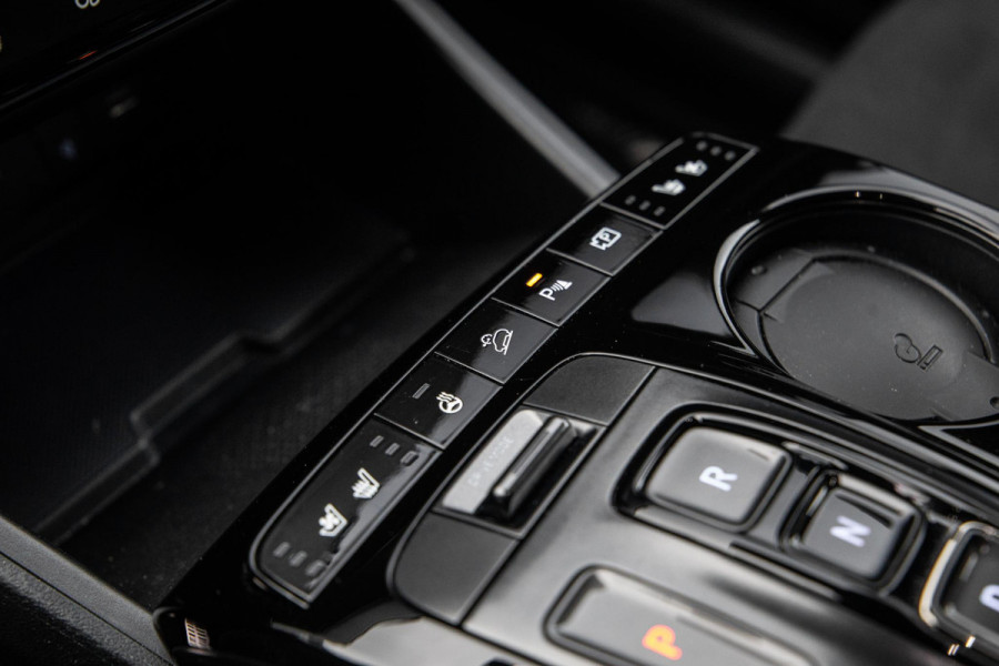 Hyundai Tucson 1.6 T-GDI HEV N Line Sky AUTOMAAT / STOEL VERWARMING + KOELING / PANO / CAMERA