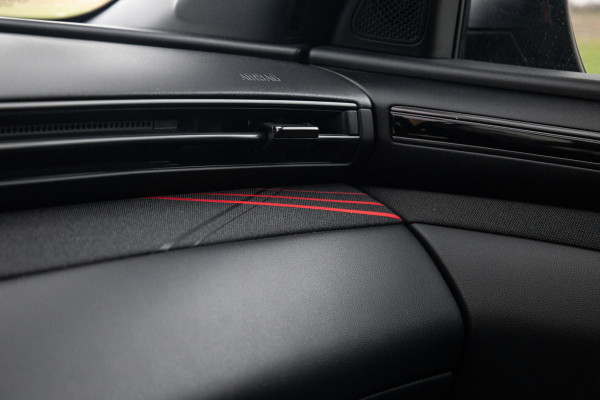 Hyundai Tucson 1.6 T-GDI HEV N Line Sky AUTOMAAT / STOEL VERWARMING + KOELING / PANO / CAMERA