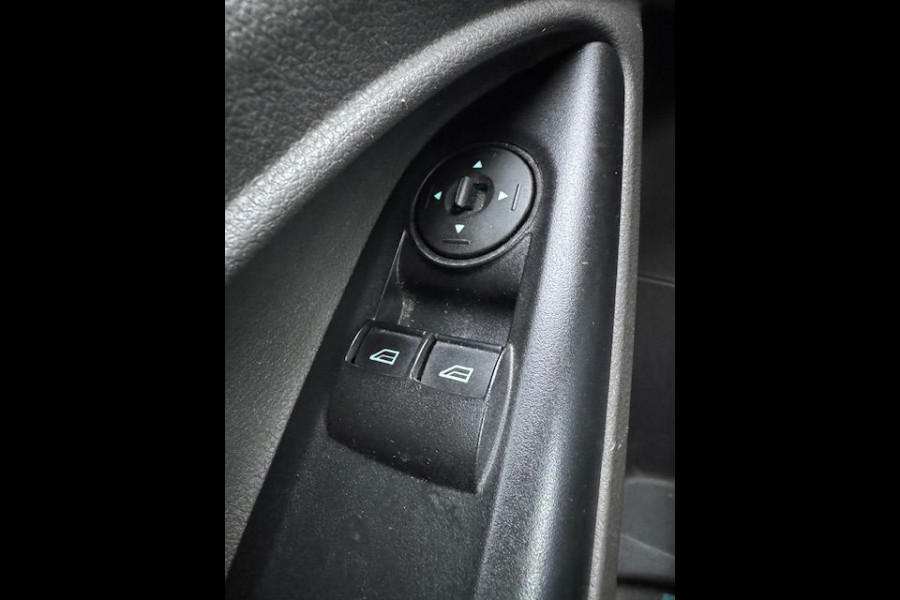 Ford Transit Connect 1.0 Ecoboost Benzine L2 Trend 3Zits Airco,Navigatie,Camera Zeer Nette Auto