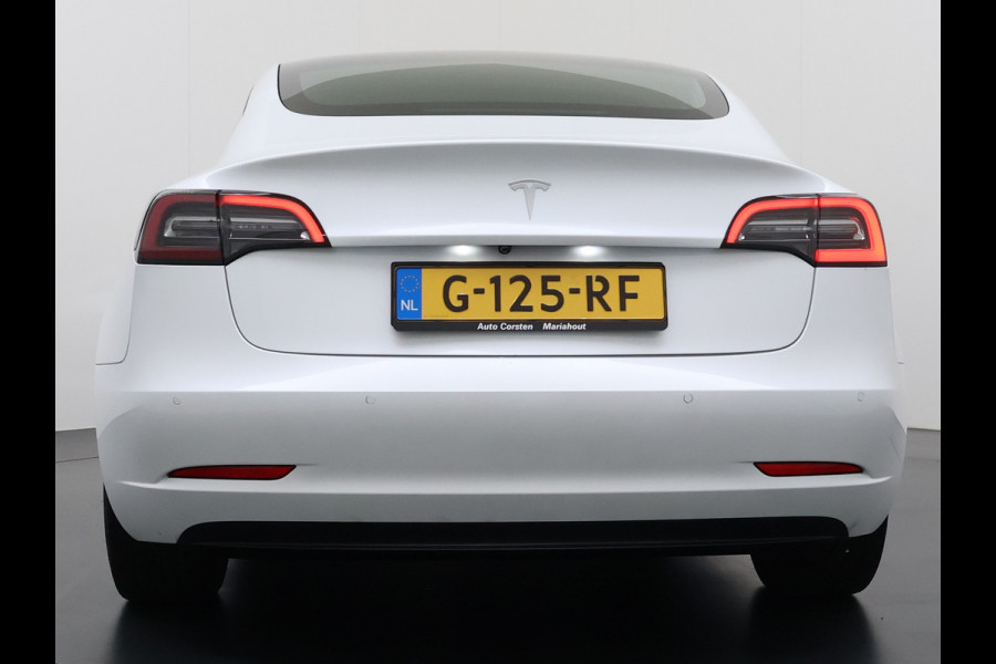 Tesla Model 3 RWD SR+ 325PK Lmv 18" AutoPilot FSD Leder Panoramadak Adaptive-Cruise Camera's Elektr.-Stuur+Stoelen+Spiegels+Geheugen+Easy-Entr Navi LED Comfortstoelen ACC DAB Voorverwarmen interieur via App Keyless One-Pedal-Drive SOH 86% Origineel Nederlandse auto tot 11kw laden thuis! 1.584kg licht!