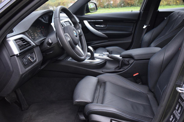 BMW 3-serie 320i M Sport Edition*Dak*Keyless*Digi dash*Head-up*Camera*Enz enz