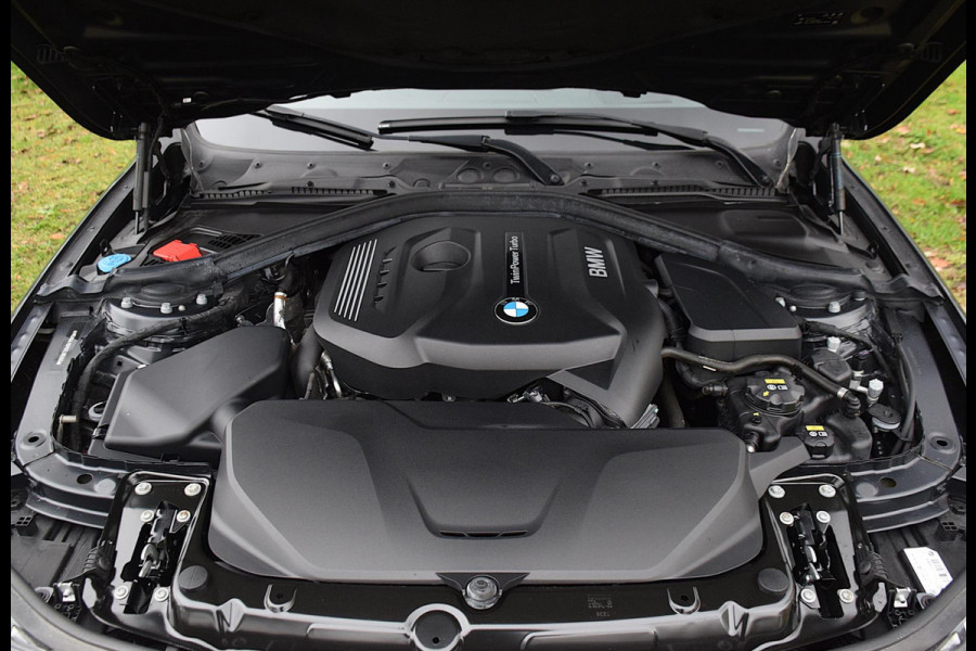 BMW 3-serie 320i M Sport Edition*Dak*Keyless*Digi dash*Head-up*Camera*Enz enz