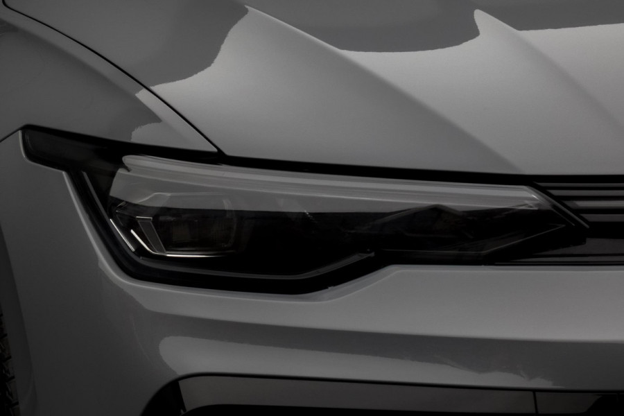 Volkswagen Golf 1.5 eTSI R-Line Edition | PANORAMADAK | IQ LIGHT | ACC | HEAD UP | HARMAN & KARDON