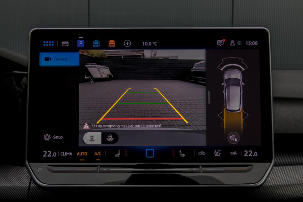 Volkswagen Golf 1.5 eTSI R-Line Edition | PANORAMADAK | IQ LIGHT | ACC | HEAD UP | HARMAN & KARDON