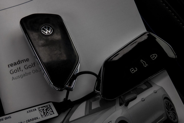 Volkswagen Golf 1.5 eTSI R-Line Edition | PANORAMADAK | IQ LIGHT | ACC | HEAD UP | HARMAN & KARDON
