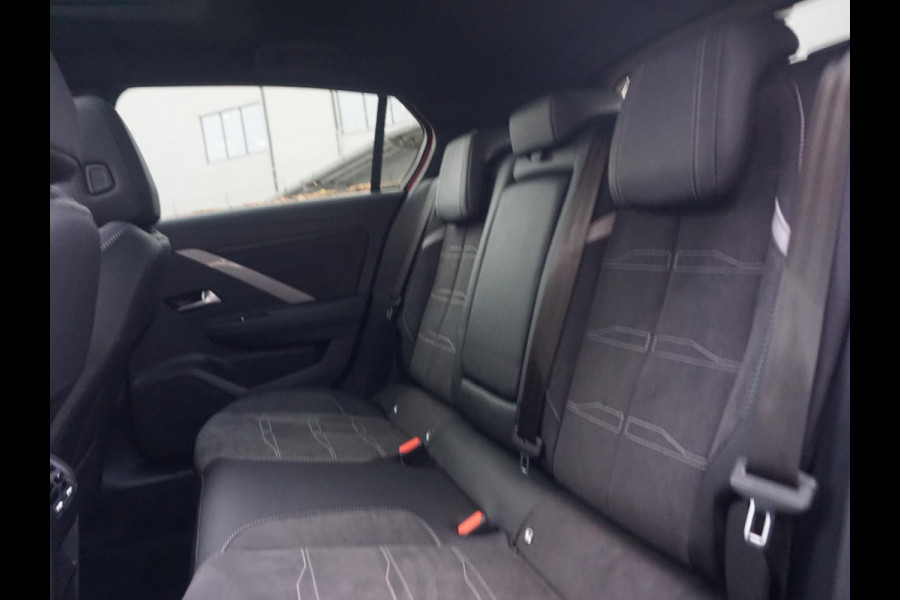 Opel Astra 1.2 Turbo Hybrid Ultimate Schuif / Kanteldak