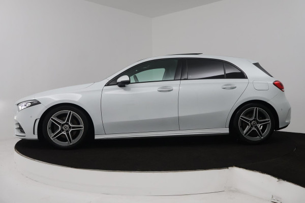 Mercedes-Benz A-Klasse 200 Launch Edition Premium Plus (PANORAMADAK, STOELVERWARMING, SFEERVERLICHTING, ACHTERUITRIJCAMERA)