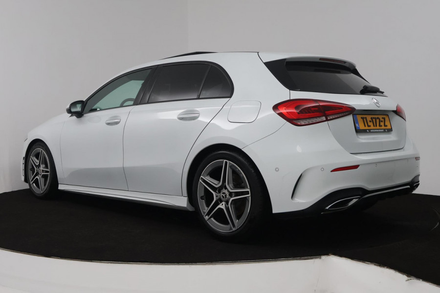 Mercedes-Benz A-Klasse 200 Launch Edition Premium Plus (PANORAMADAK, STOELVERWARMING, SFEERVERLICHTING, ACHTERUITRIJCAMERA)