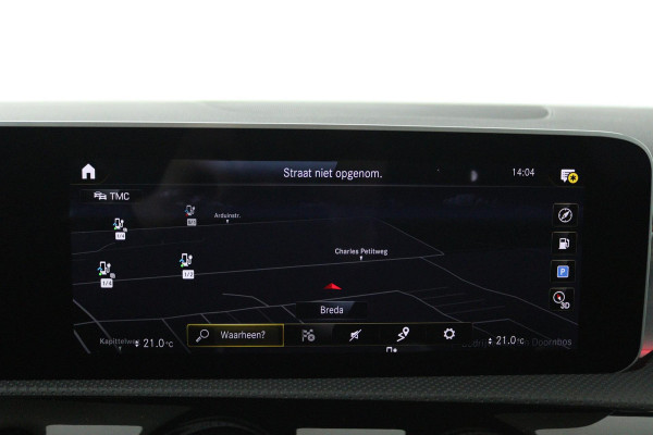 Mercedes-Benz A-Klasse 250 e Business Solution AMG Limited (PANORAMADAK, TREKHAAK, SFEERVERLICHTING, STOELVERWARMING, CAMERA)