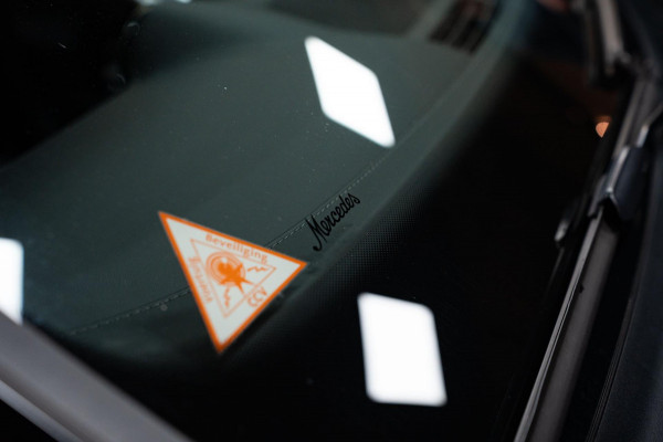 Mercedes-Benz C-Klasse 300e AMGLINE|PANO|HEADUP|GARANTIE