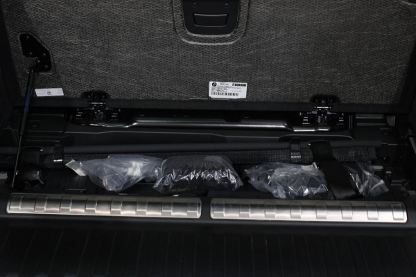 BMW X5 XDrive50e M-Sport *Sky-Lounge*B&W*M-Stoelen*Soft-Close*Trekhaak*