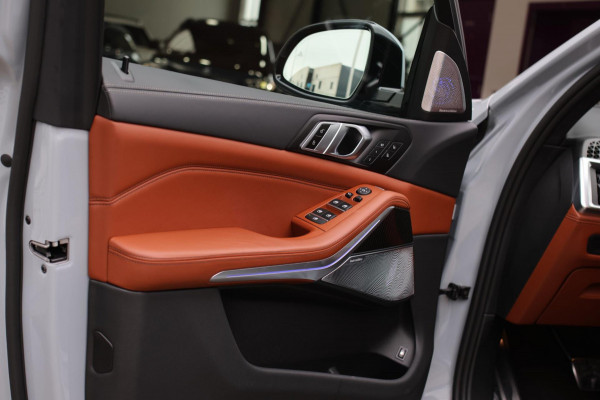 BMW X5 XDrive50e M-Sport *Sky-Lounge*B&W*M-Stoelen*Soft-Close*Trekhaak*