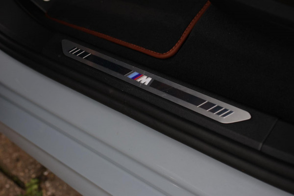 BMW X5 XDrive50e M-Sport *Sky-Lounge*B&W*M-Stoelen*Soft-Close*Trekhaak*