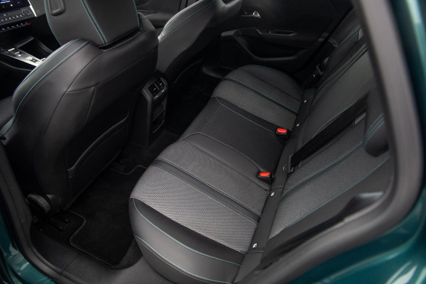 Peugeot 308 SW 1.6 HYbrid 180 Allure Pack Business AIRCO / CRUISE CONTROLE / CARPLAY / PLUG IN HYBRID / STOELVERWARMING