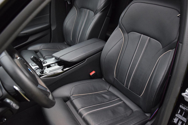 BMW 5 Serie Touring 520i*M-Pakket*Pano*Head-up*H&K*20"Inch*1e eig*Nl Auto*
