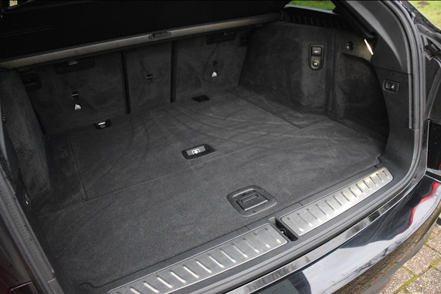 BMW 5 Serie Touring 520i*M-Pakket*Pano*Head-up*H&K*20"Inch*1e eig*Nl Auto*