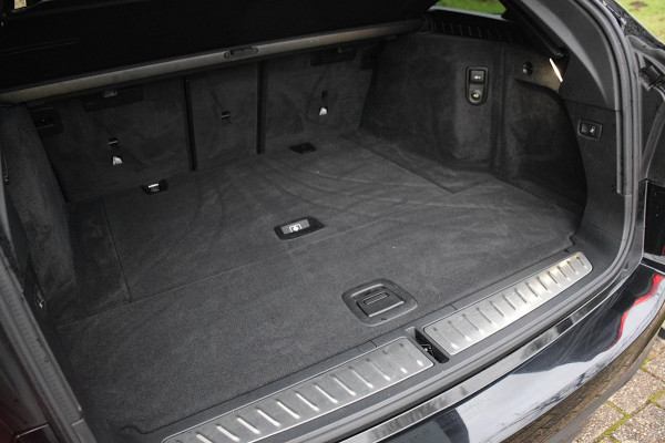 BMW 5 Serie Touring 520i*M-Pakket*Pano*Head-up*H&K*20"Inch*1e eig*Nl Auto*