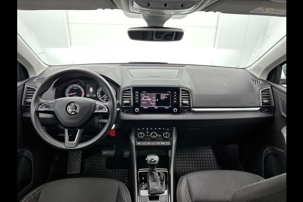 Škoda Karoq 1.5 TSI ACT Sportline Business Automaat (NAVIGATIE, STOELVERWARMING, PARKEERSENSOREN, GOED ONDERHOUDEN)