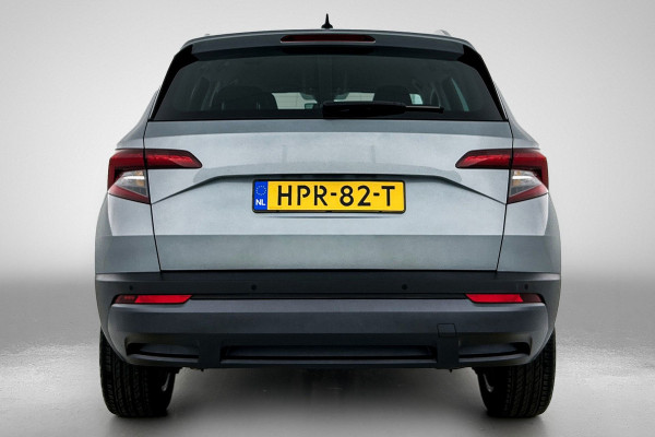 Škoda Karoq 1.5 TSI ACT Sportline Business Automaat (NAVIGATIE, STOELVERWARMING, PARKEERSENSOREN, GOED ONDERHOUDEN)