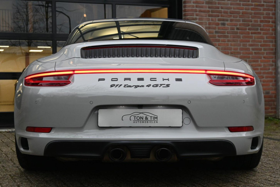 Porsche 911 3.0 Targa 4 GTS PDK Krijt SportChrono BOSE PDLS CAM '19