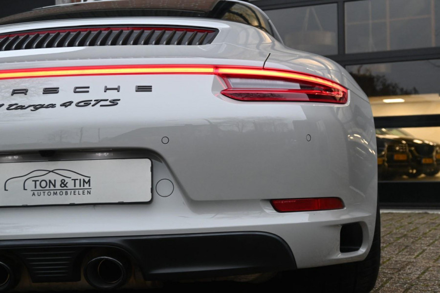 Porsche 911 3.0 Targa 4 GTS PDK Krijt SportChrono BOSE PDLS CAM '19