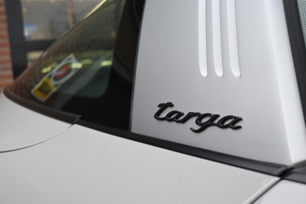 Porsche 911 3.0 Targa 4 GTS PDK Krijt SportChrono BOSE PDLS CAM '19