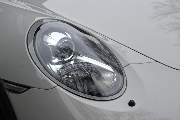 Porsche 911 3.0 Targa 4 GTS PDK Krijt SportChrono BOSE PDLS CAM '19