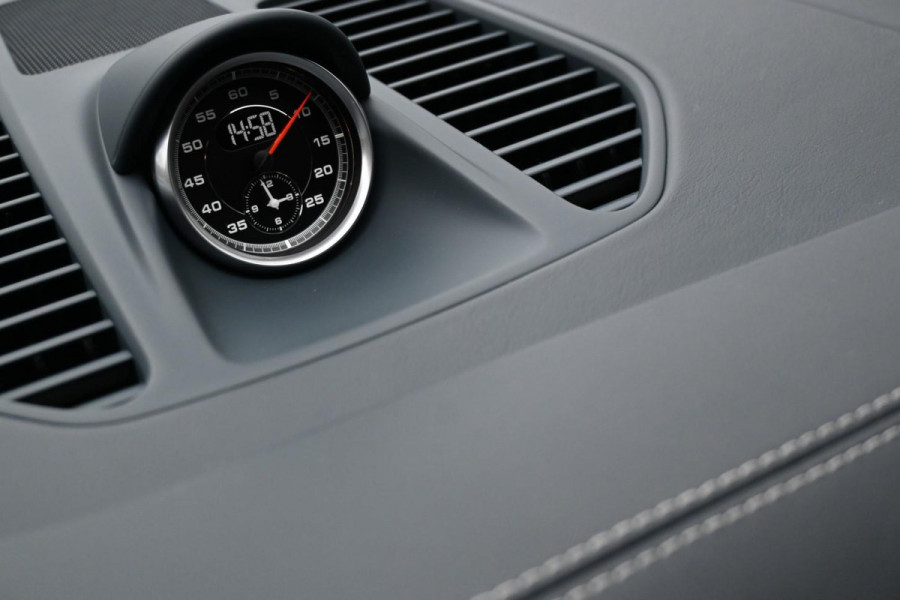 Porsche 911 3.0 Targa 4 GTS PDK Krijt SportChrono BOSE PDLS CAM '19