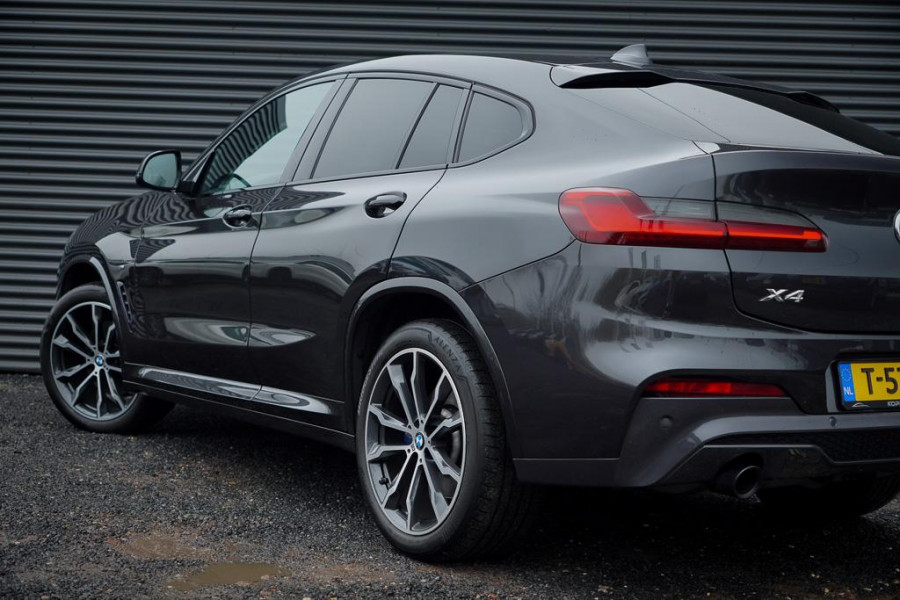 BMW X4 xDrive30i High Executive M-Sport / Pano / Harman Kardon / Trekhaak