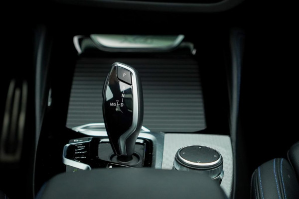 BMW X4 xDrive30i High Executive M-Sport / Pano / Harman Kardon / Trekhaak