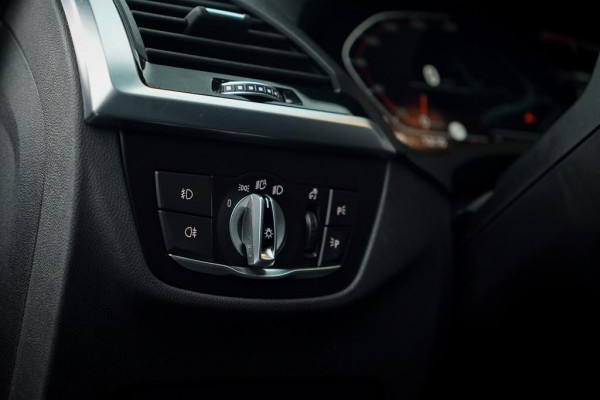 BMW X4 xDrive30i High Executive M-Sport / Pano / Harman Kardon / Trekhaak