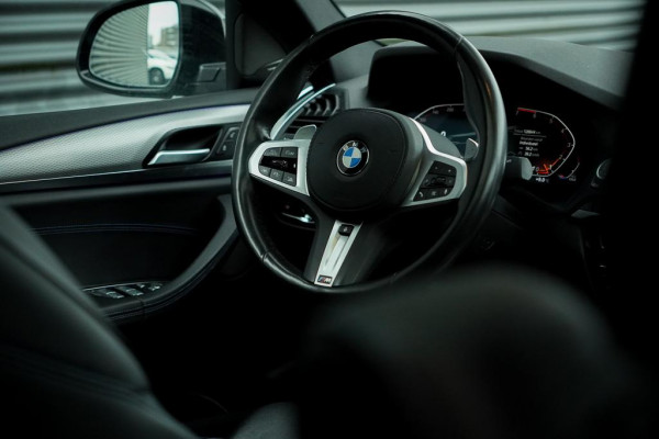 BMW X4 xDrive30i High Executive M-Sport / Pano / Harman Kardon / Trekhaak