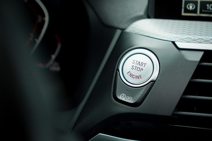 BMW X4 xDrive30i High Executive M-Sport / Pano / Harman Kardon / Trekhaak