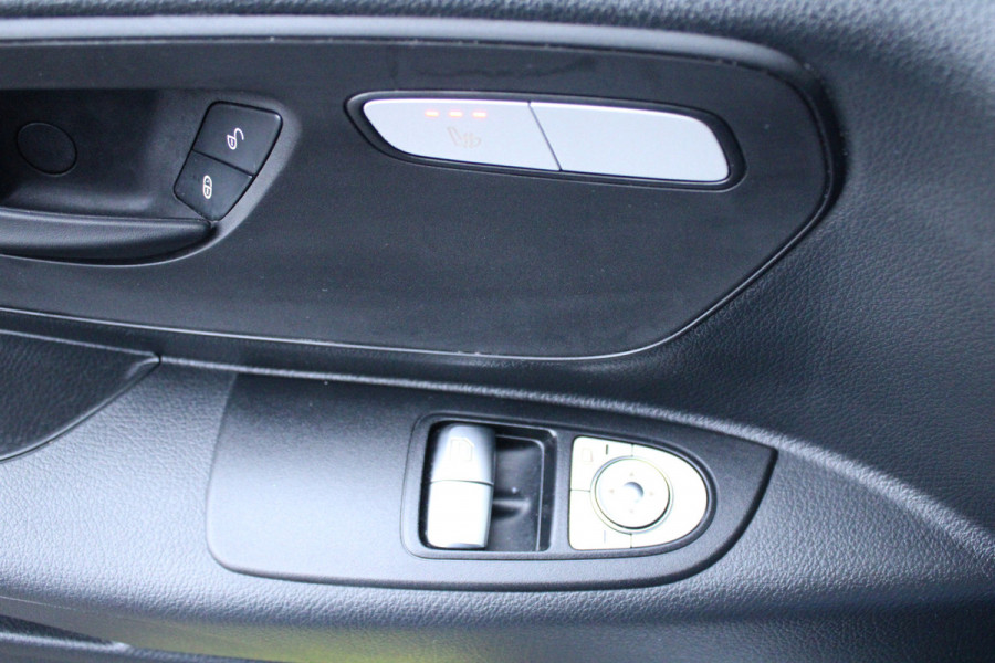 Mercedes-Benz Vito 116 CDI / Aut / Lang / DC / 2x Schuifdeur / Led / Vol Opties / NIEUWSTAAT