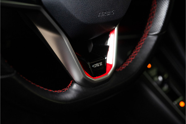 Volkswagen Golf 2.0 TSI GTI Clubsport 301 PK | IQ | Pano | Sfeer | Harman | Leder | BOMVOL! 12 MND Garantie
