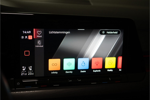 Volkswagen Golf 2.0 TSI GTI Clubsport 301 PK | IQ | Pano | Sfeer | Harman | Leder | BOMVOL! 12 MND Garantie