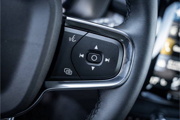 Volvo XC40 1.5 T4 Recharge Core ** Camera ** Stoelverwarming ** Winter-line