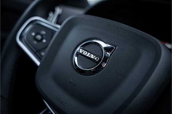 Volvo XC40 1.5 T4 Recharge Core ** Camera ** Stoelverwarming ** Winter-line