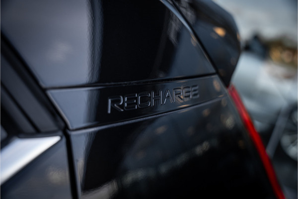 Volvo XC40 1.5 T4 Recharge Core ** Camera ** Stoelverwarming ** Winter-line